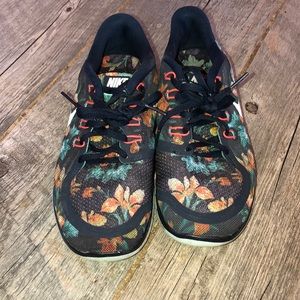 Nike free 5.0 size 7.5